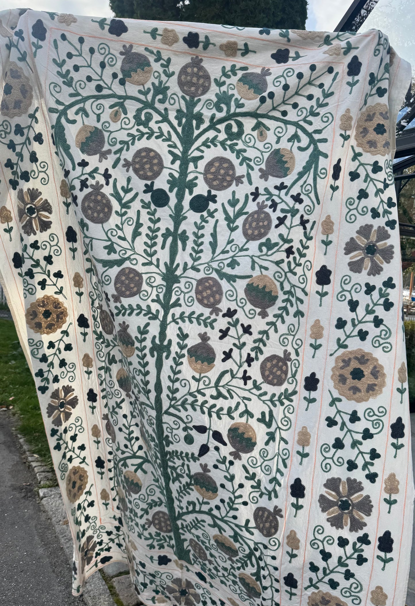 Suzani - brodert bomull