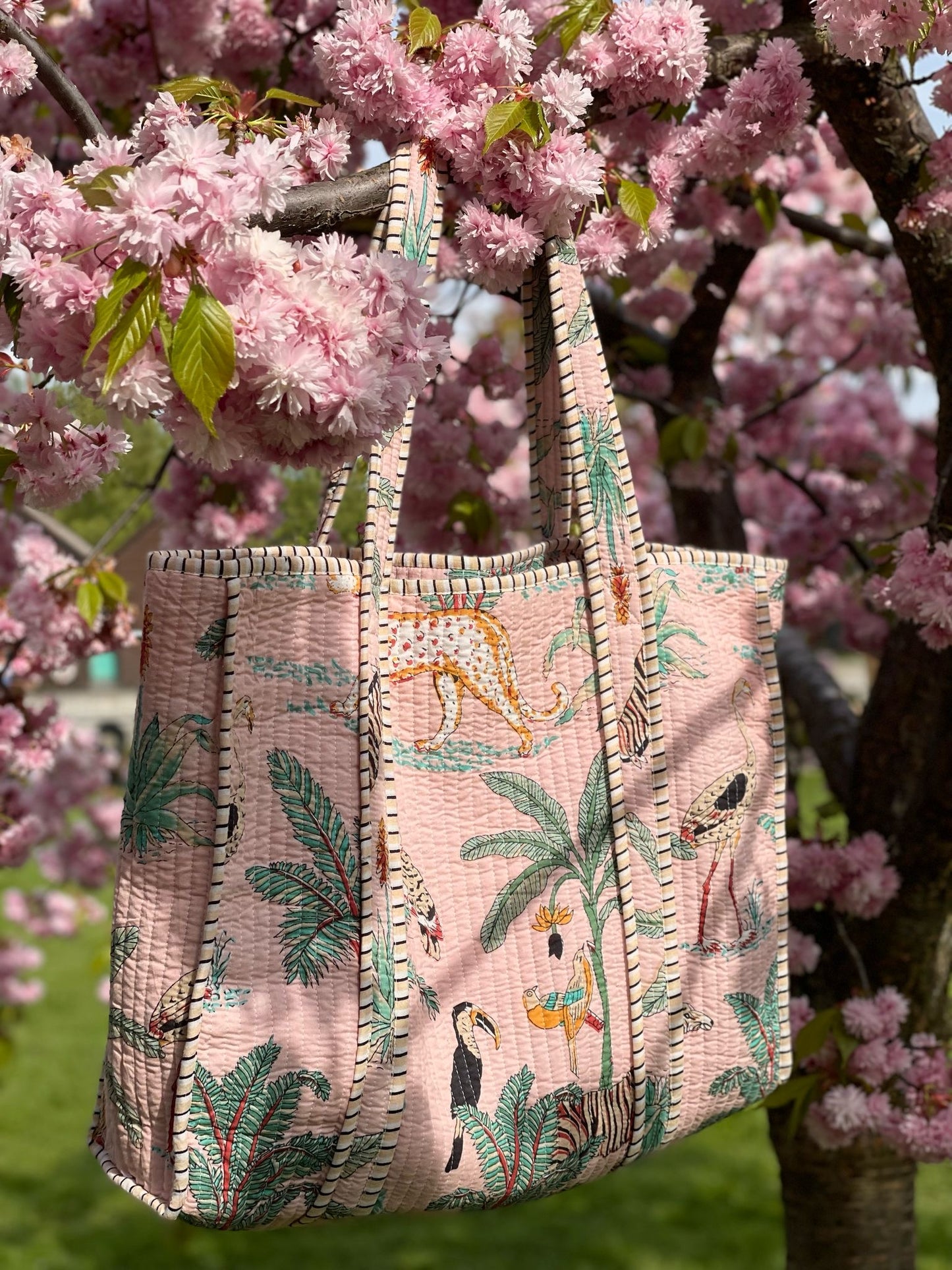Quilted bag - lys rosa med dyreprint