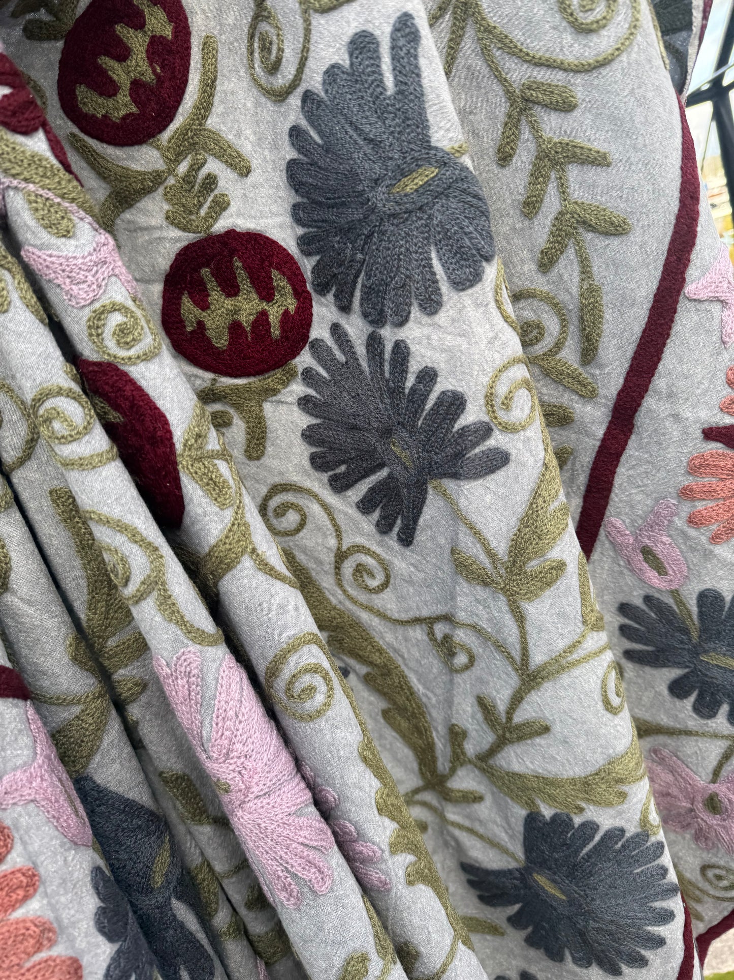 Suzani - brodert bomull
