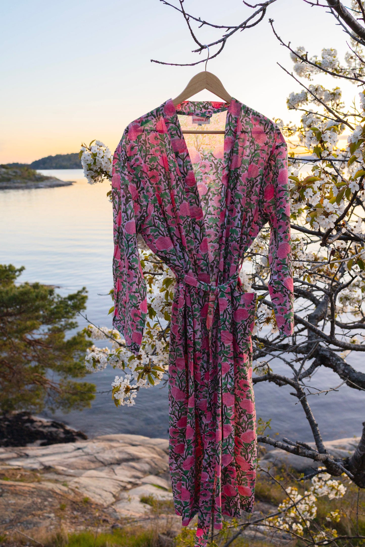 Kimono - Rosa og grønn blomstereng