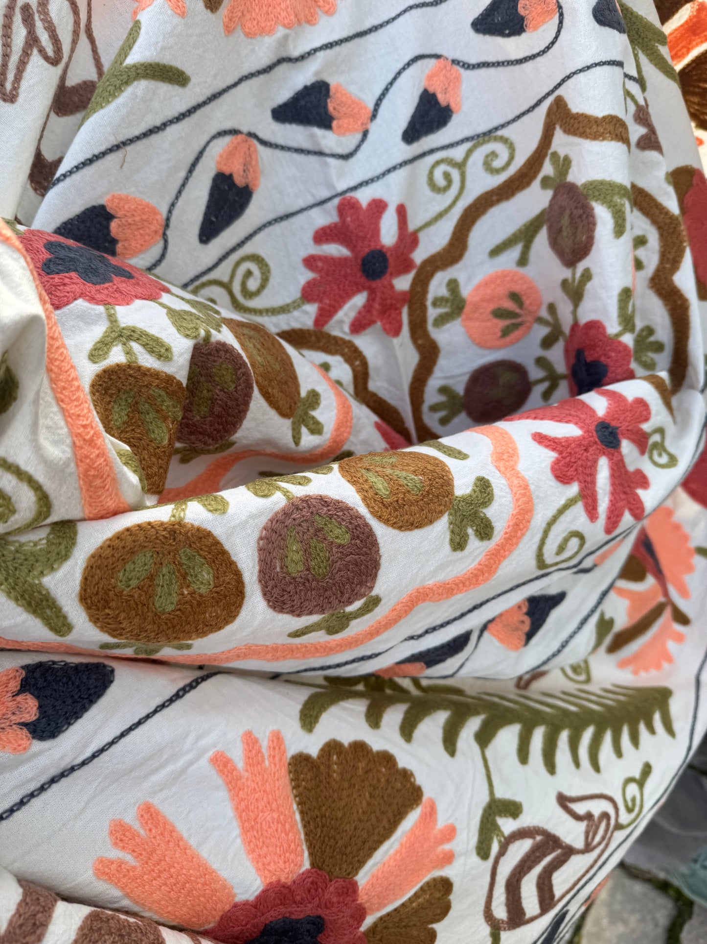 Suzani - brodert bomull