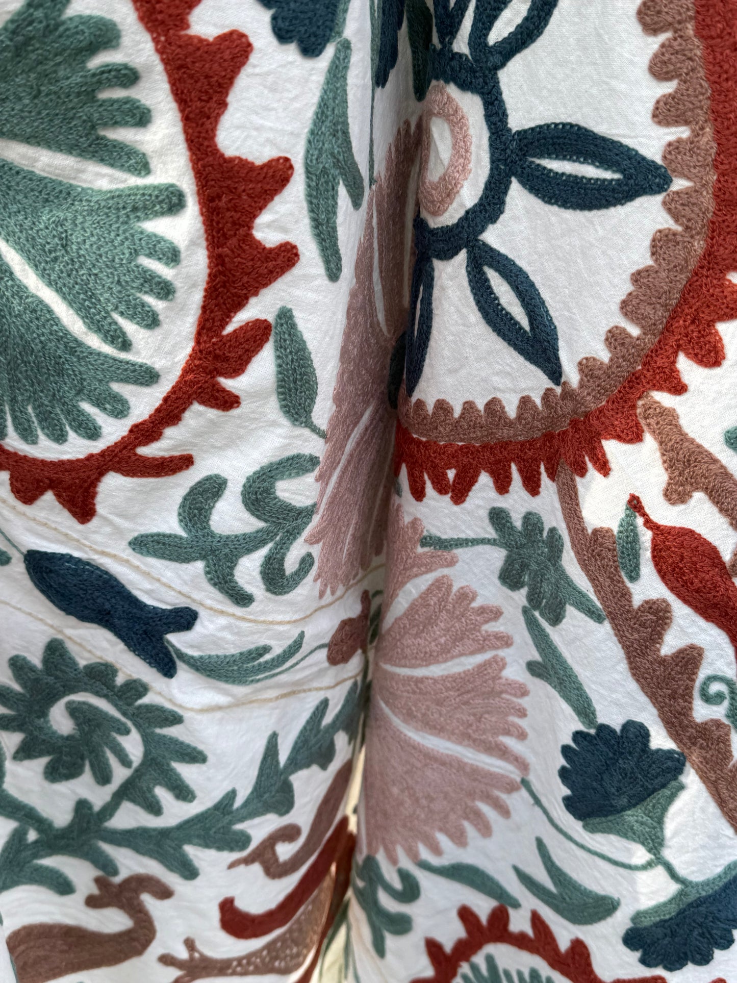 Suzani - brodert bomull