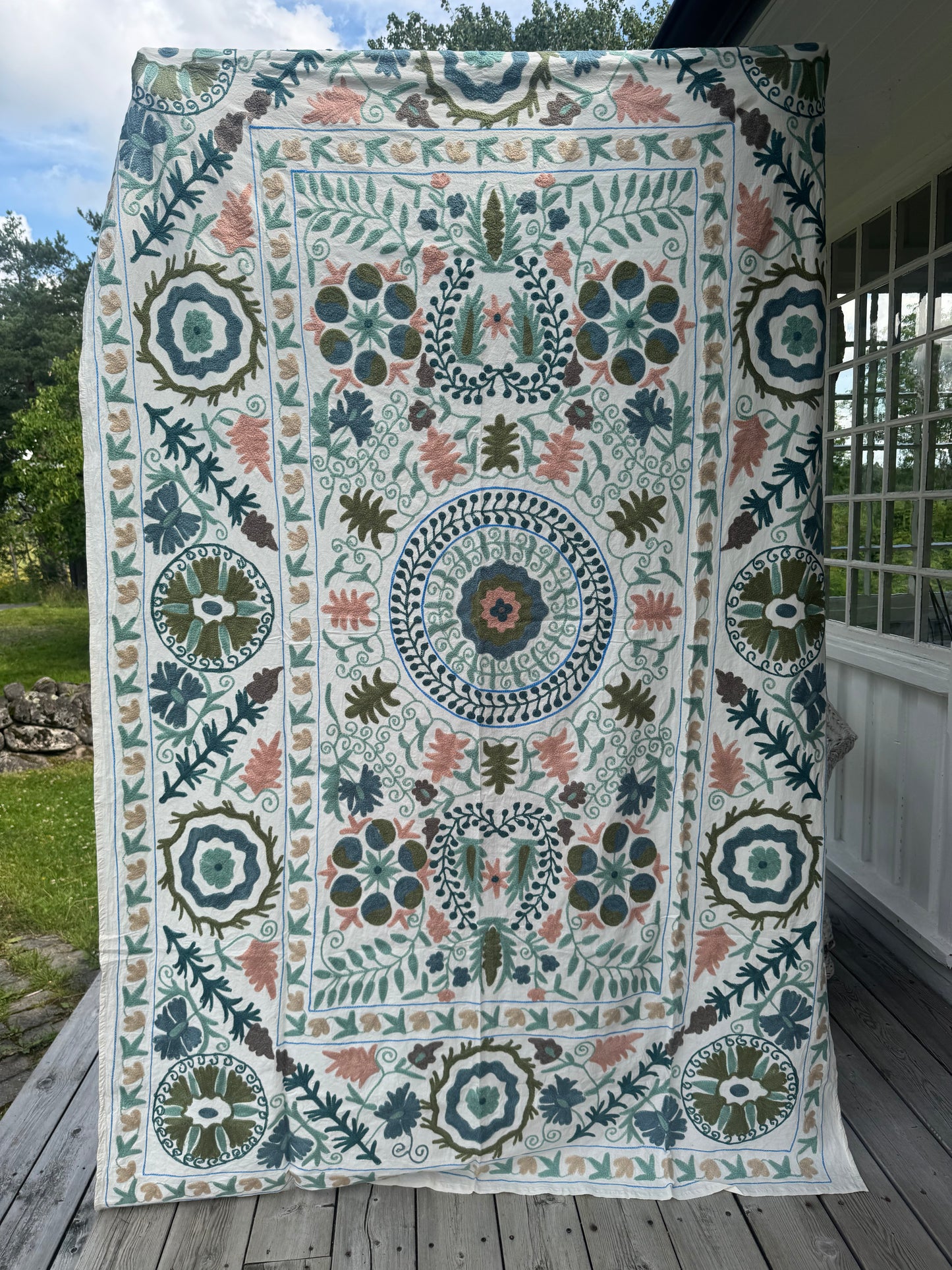 Suzani - brodert bomull