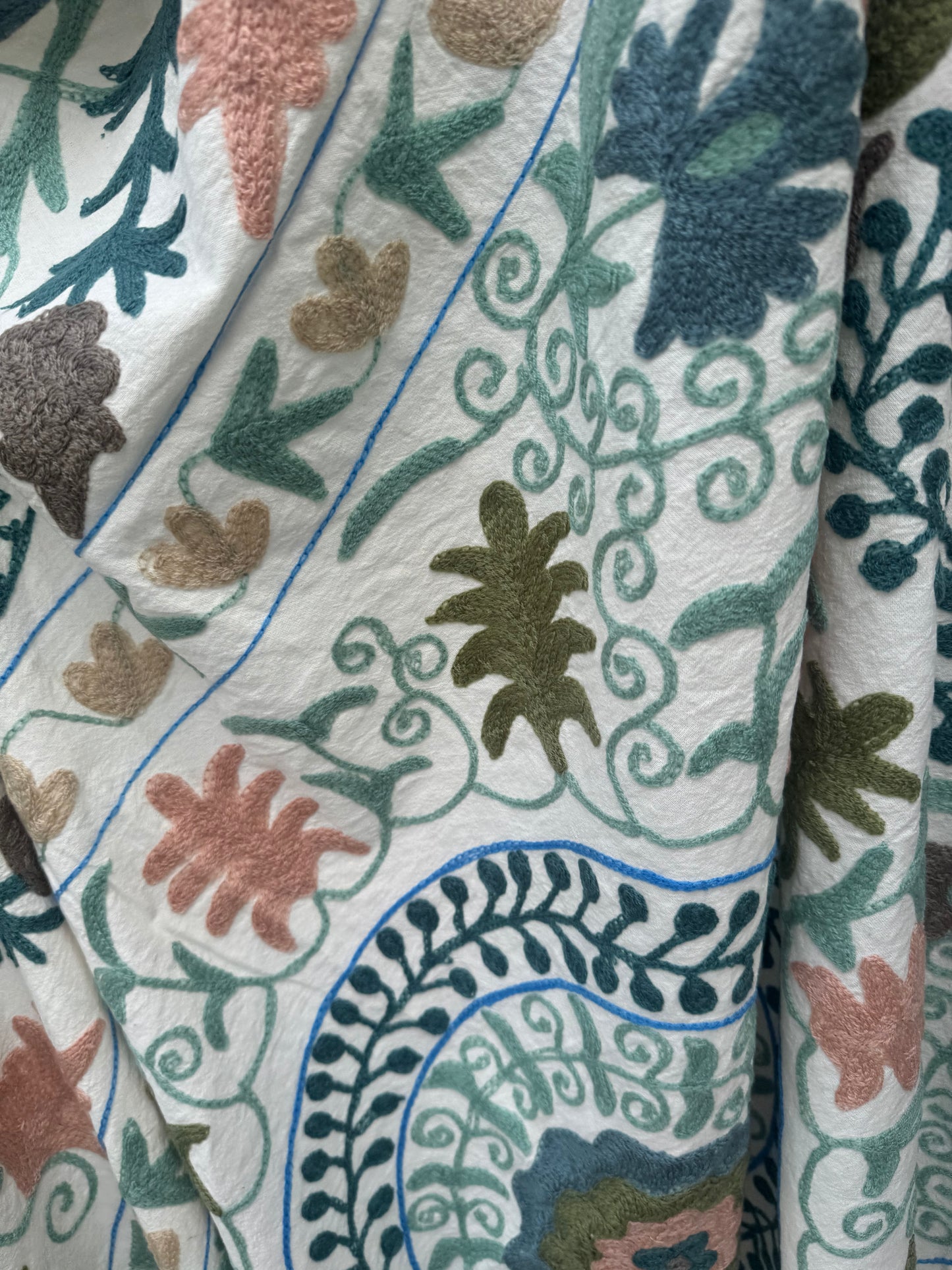 Suzani - brodert bomull