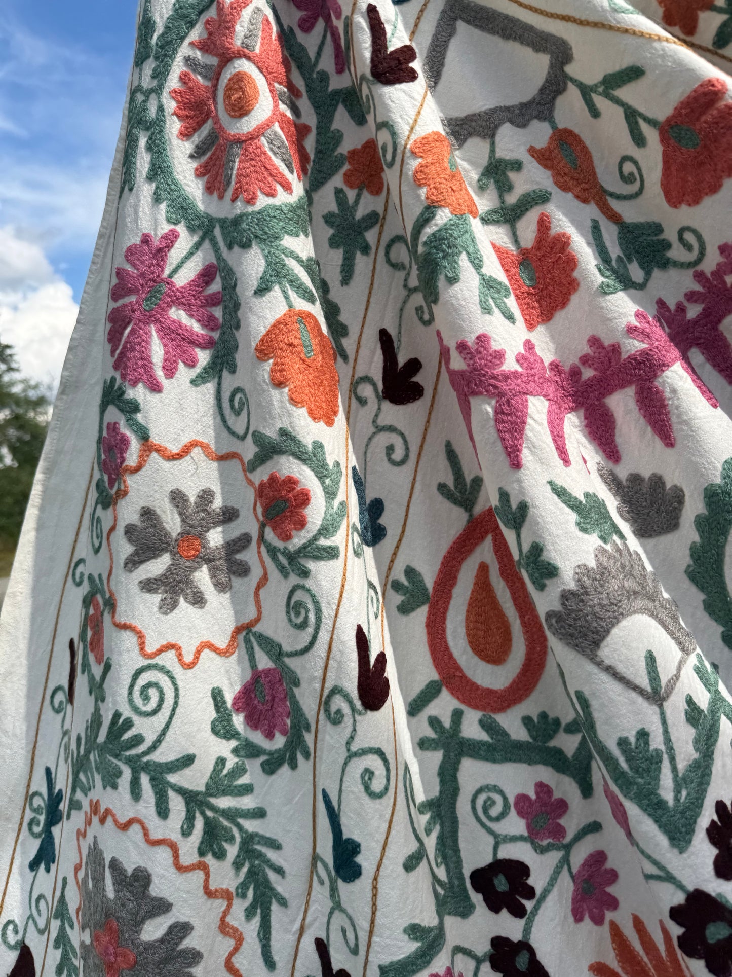 Suzani - brodert bomull