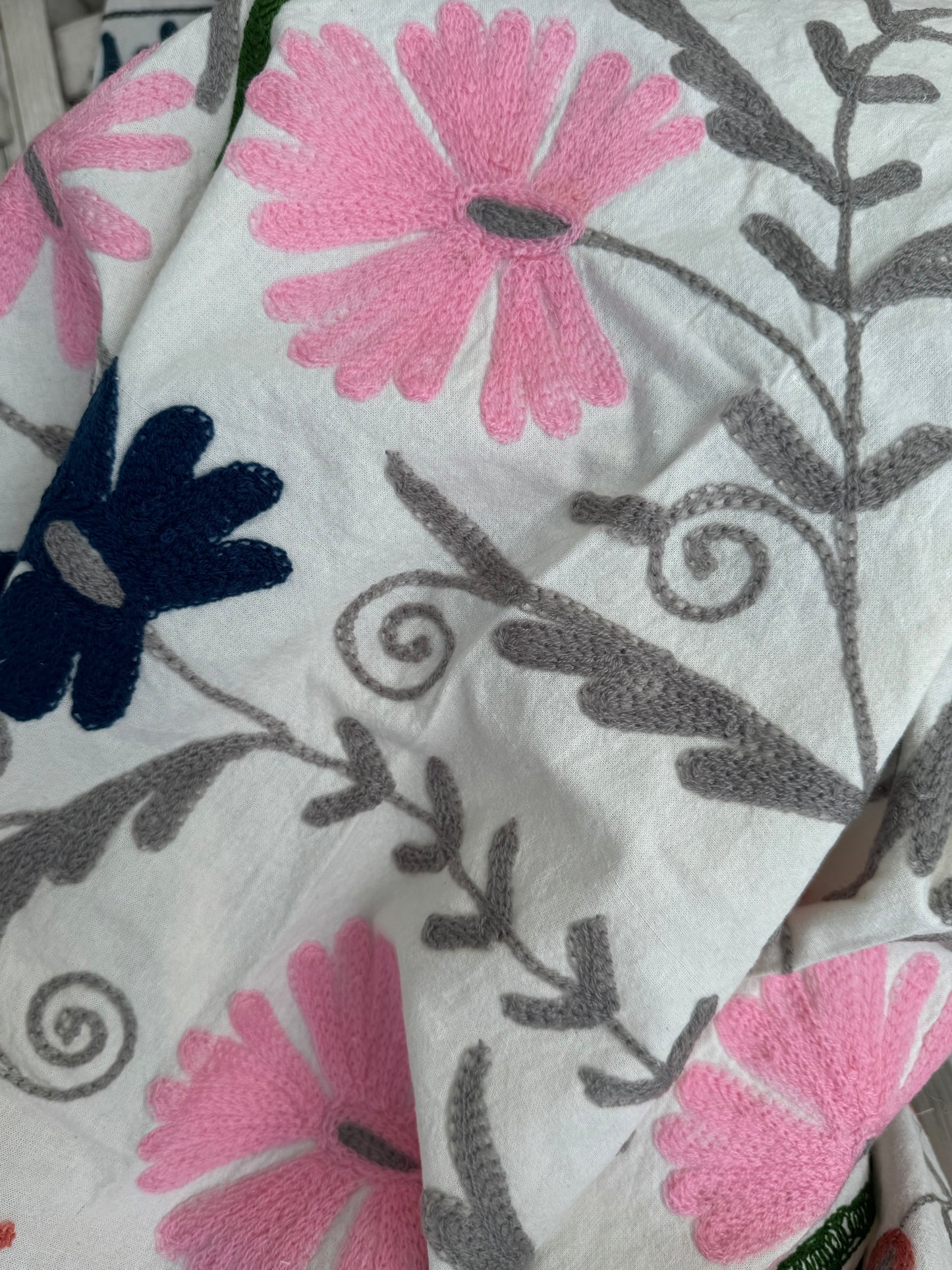 Suzani - brodert bomull
