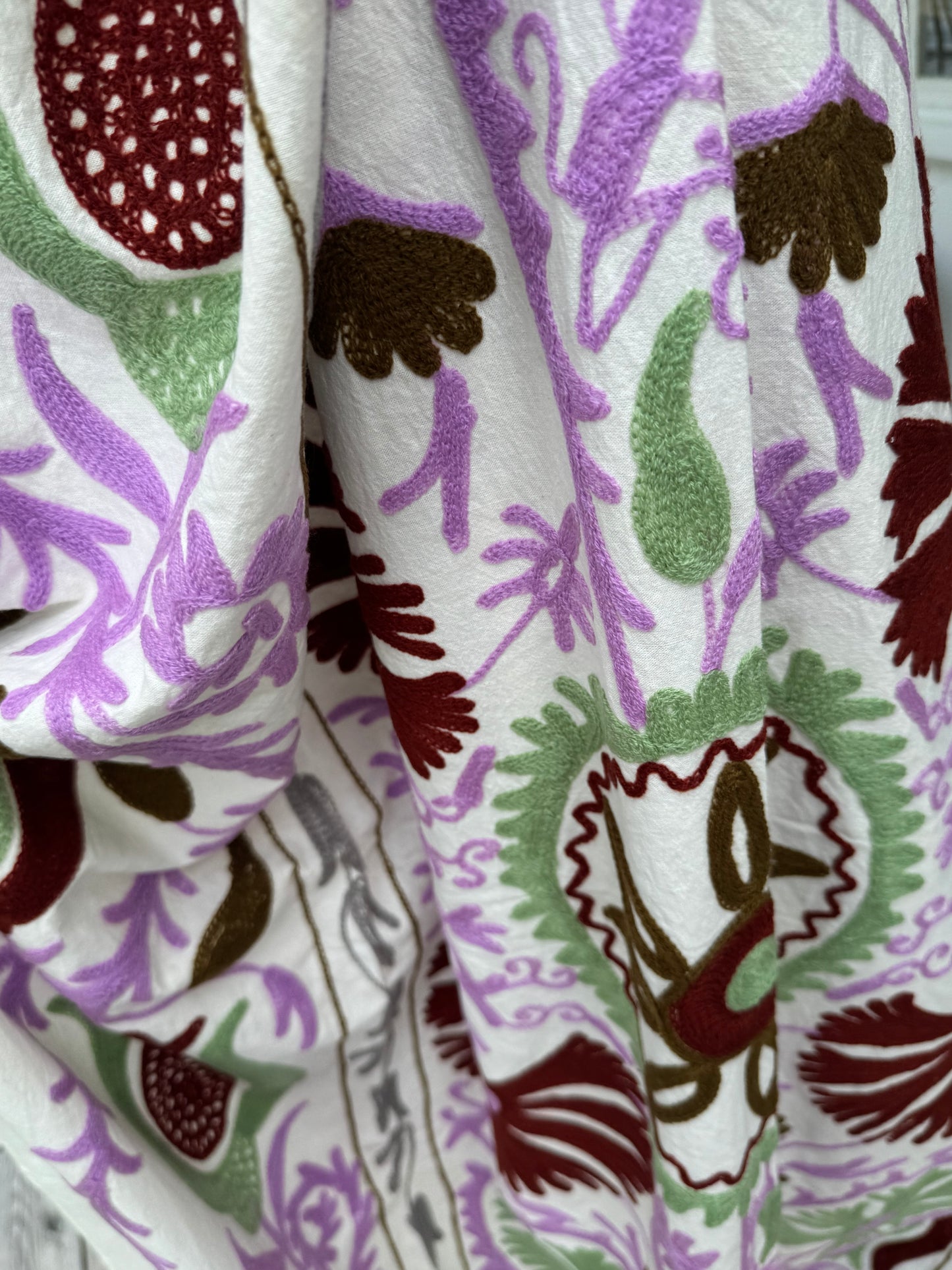 Suzani - brodert bomull