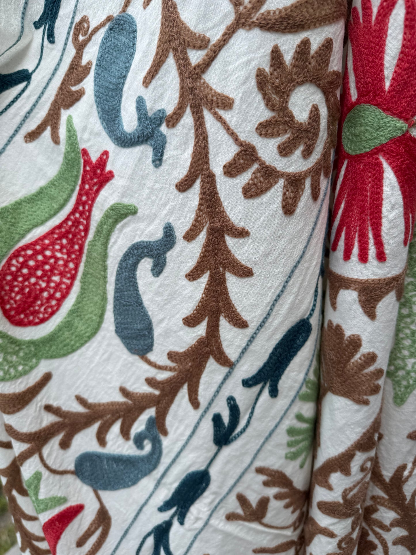 Suzani - brodert bomull