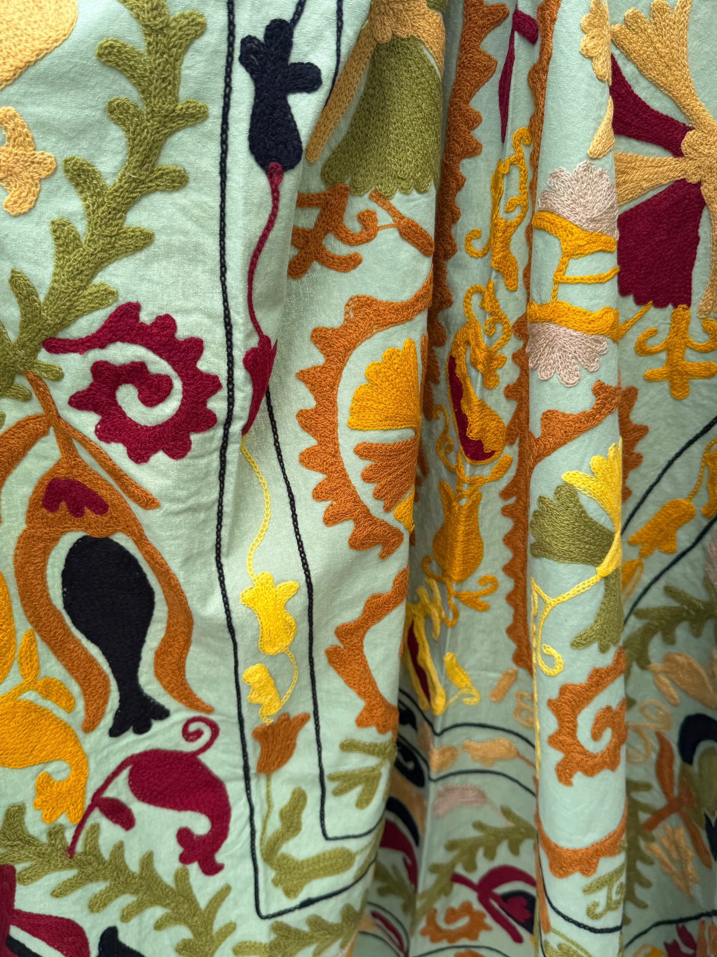 Suzani - brodert bomull