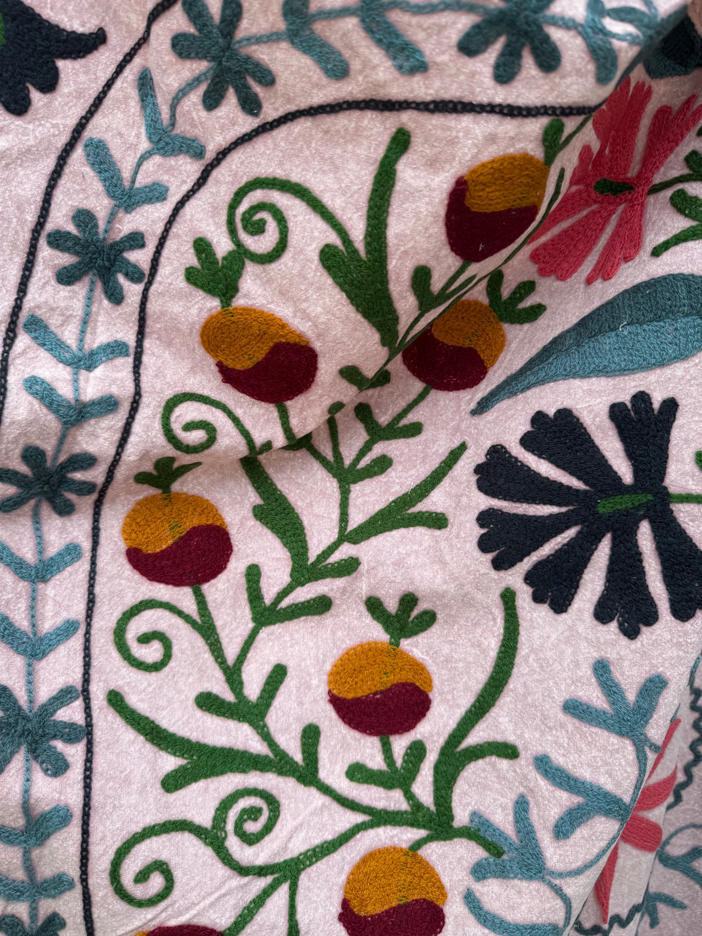 Suzani - brodert bomull