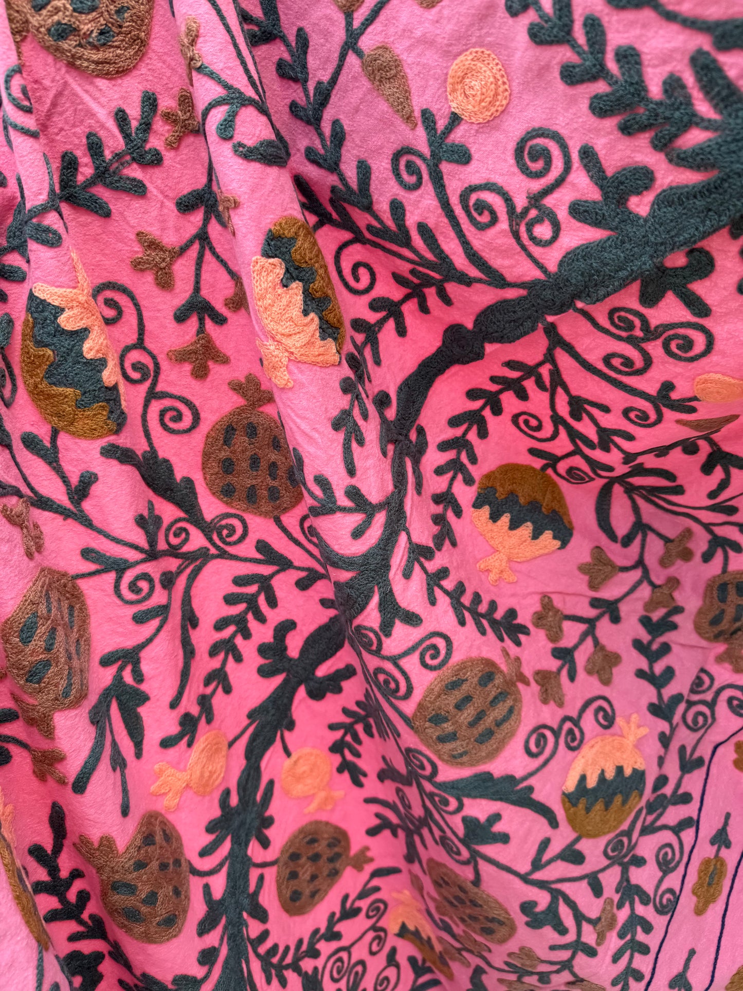 Suzani - brodert bomull