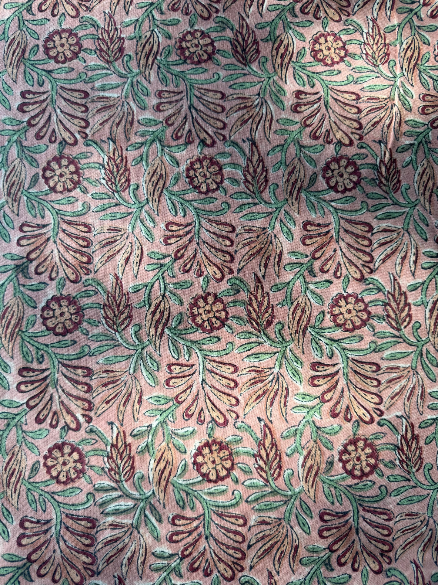 Rosa, mint og burgunder - 150x220 cm