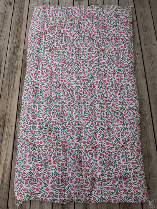 Hagemadrass - Rosa striper med blomster