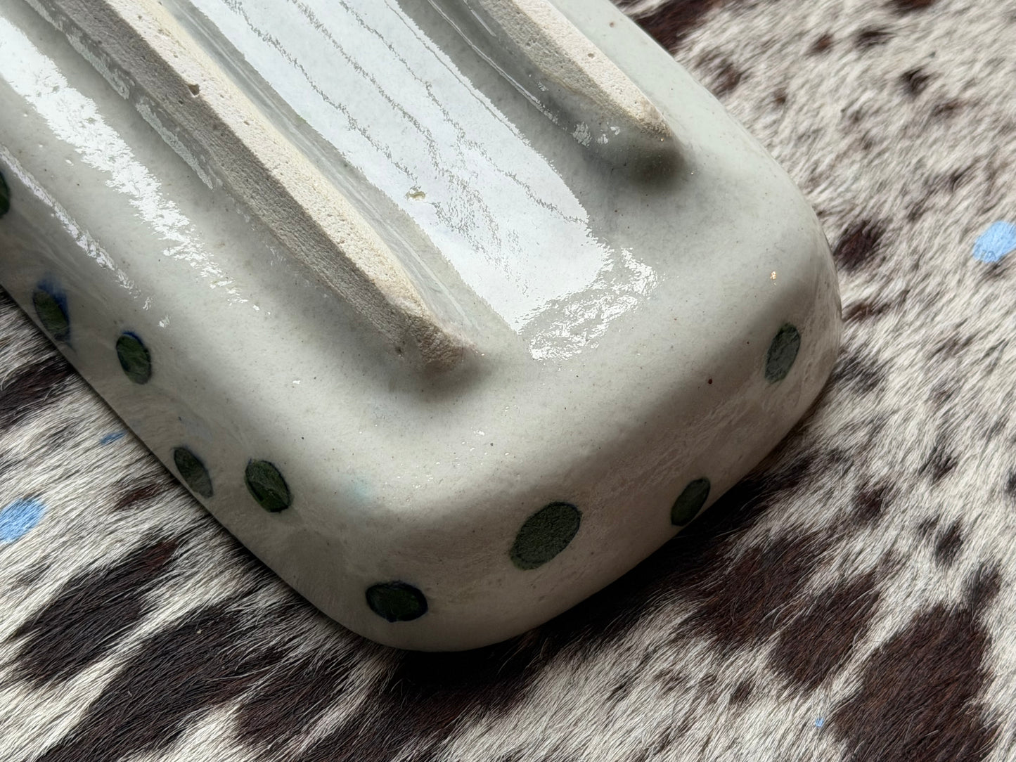 Rektangulær skål med fisk