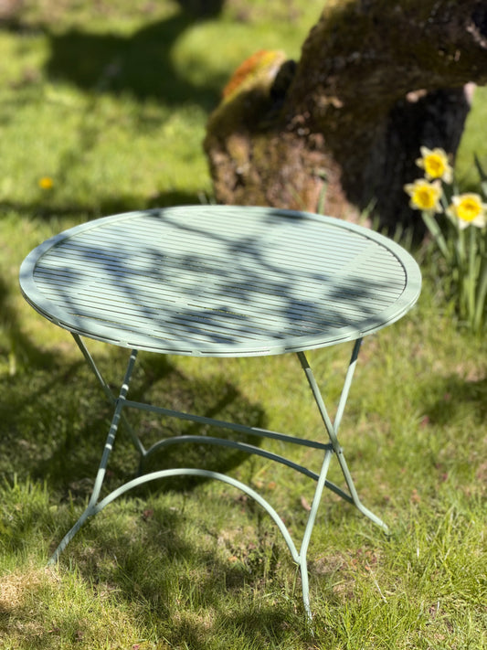 Sammenleggbart lite bord