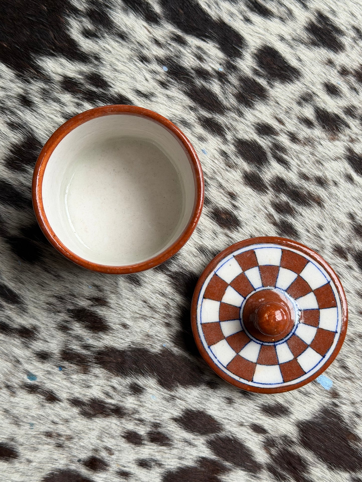 Keramikkboks med lokk