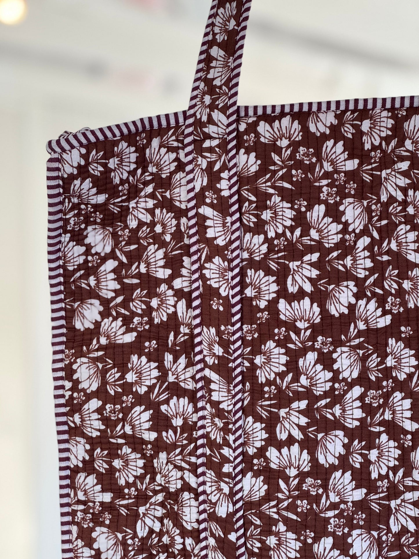 Quilted bag m/zip - brun med blomster