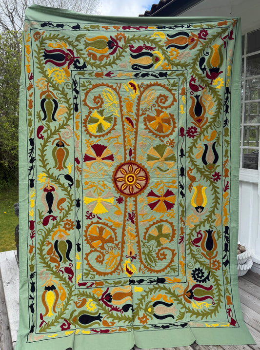 Suzani - brodert bomull