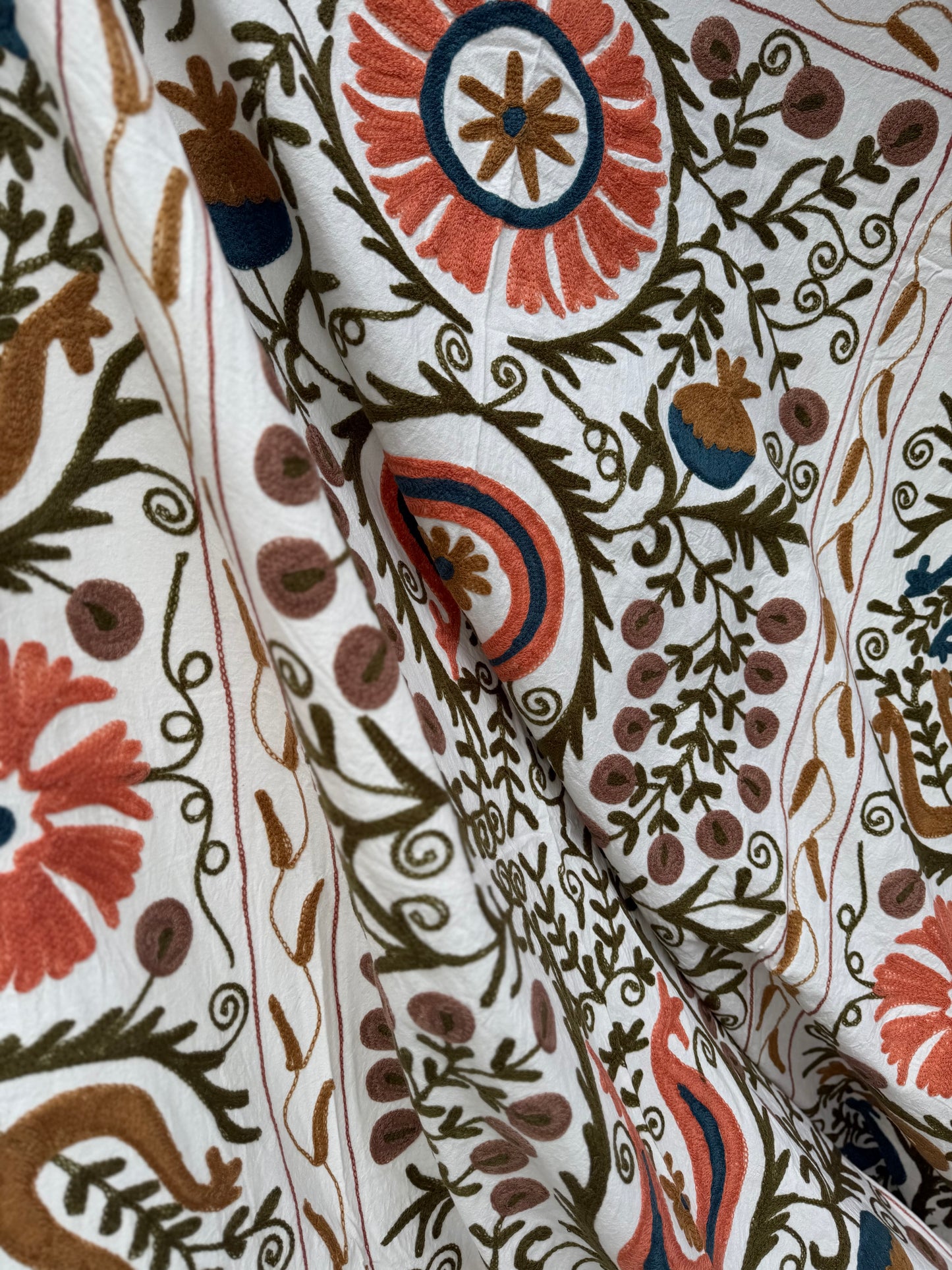 Suzani - brodert bomull