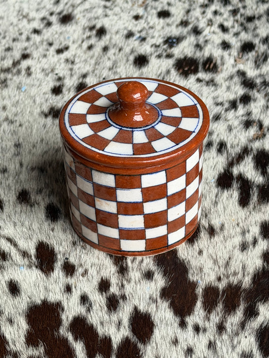 Keramikkboks med lokk