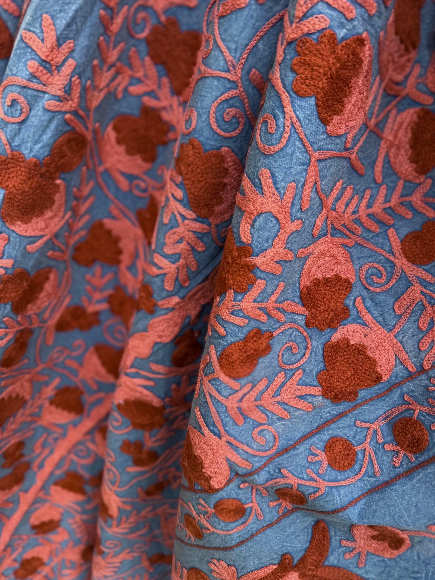 Suzani - brodert bomull