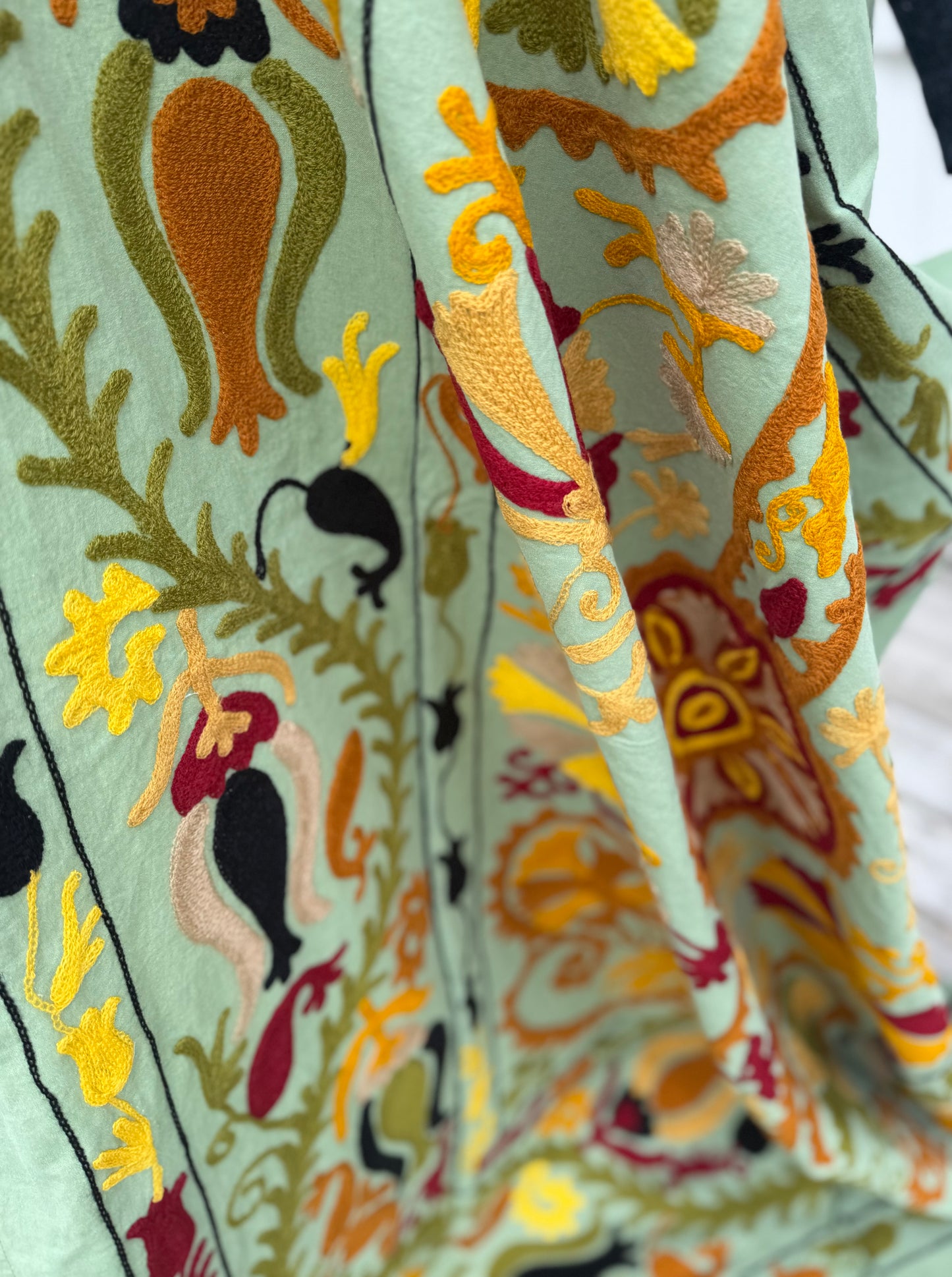 Suzani - brodert bomull