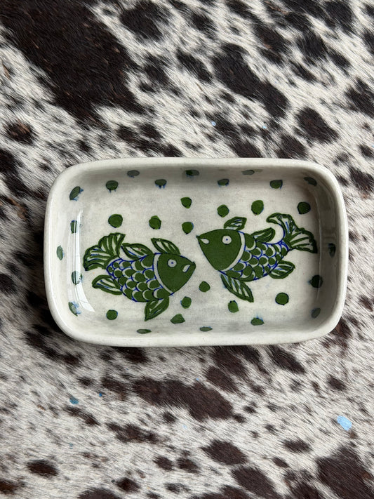 Rektangulær skål med fisk (lys grå)