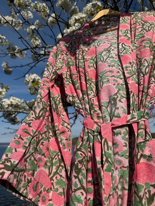 Kimono - Rosa og grønn blomstereng