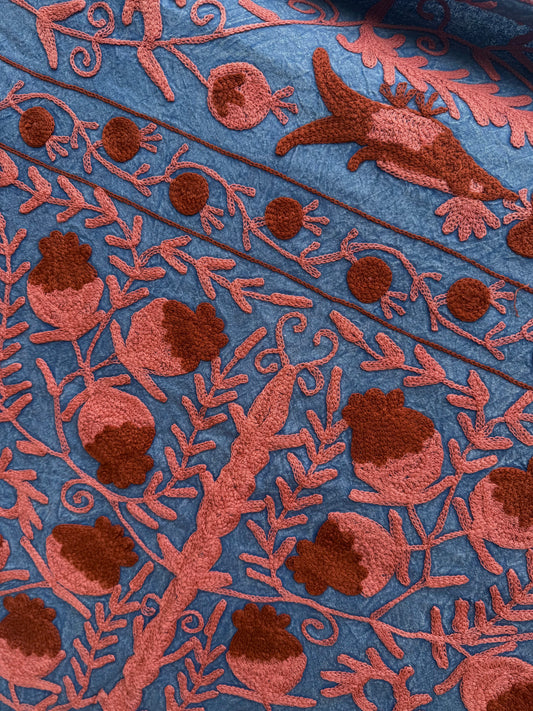 Suzani - brodert bomull