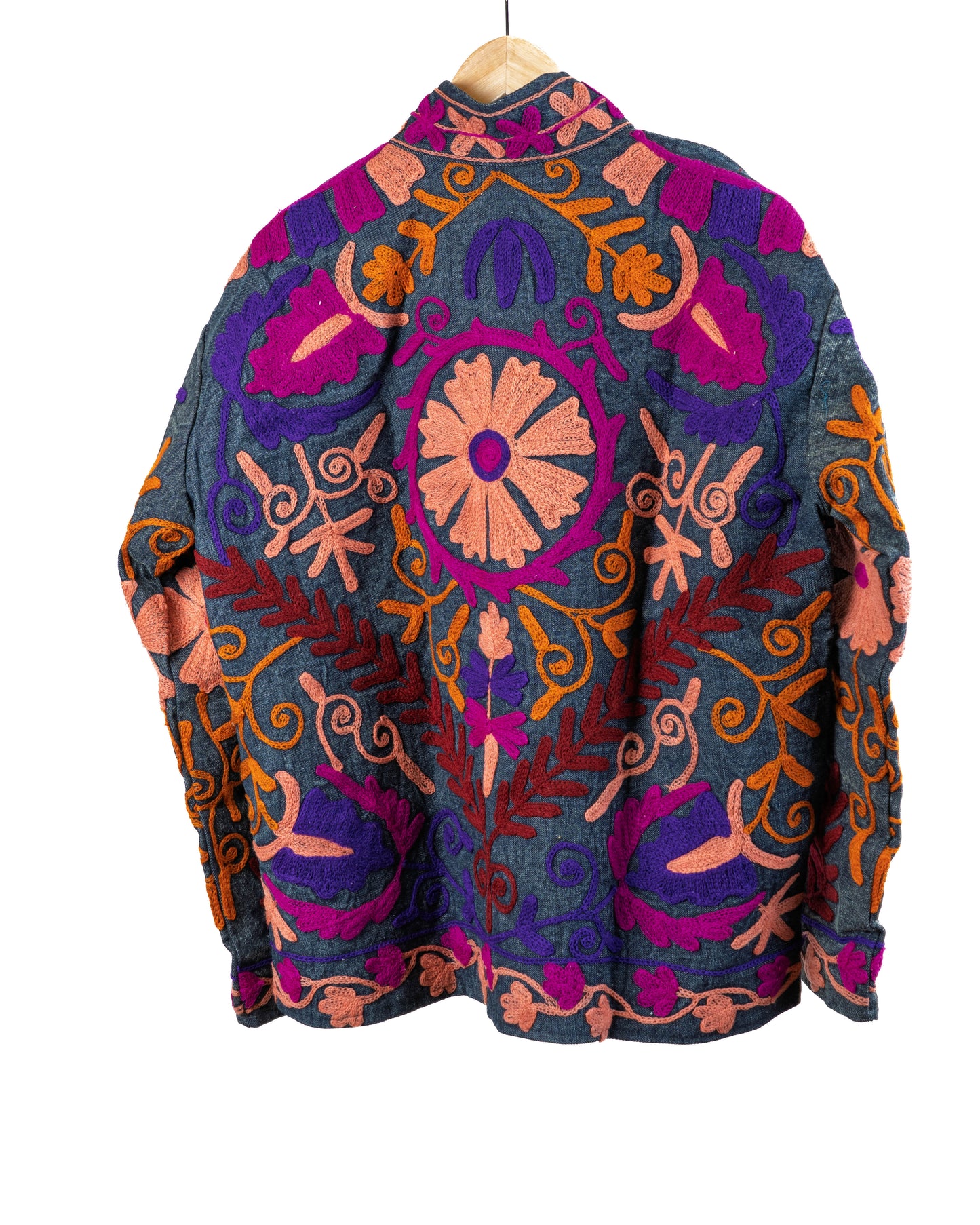 Jakke med broderi (denim)