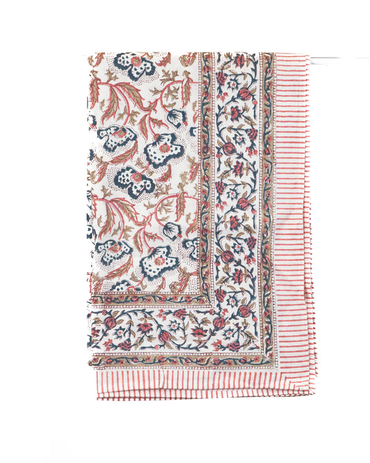 Hvit med blomster - 150x220 cm