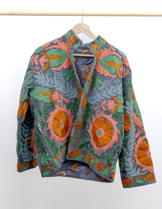 Jakke med broderi
