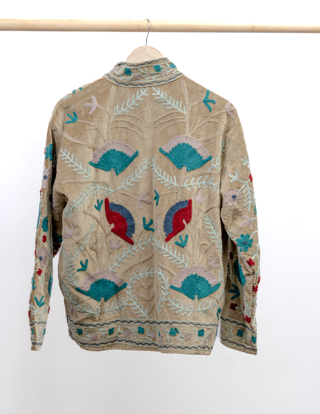 Jakke med broderi
