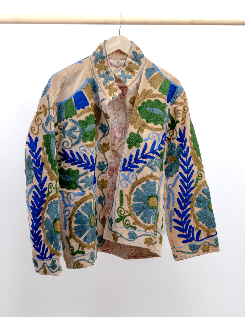 Jakke med broderi