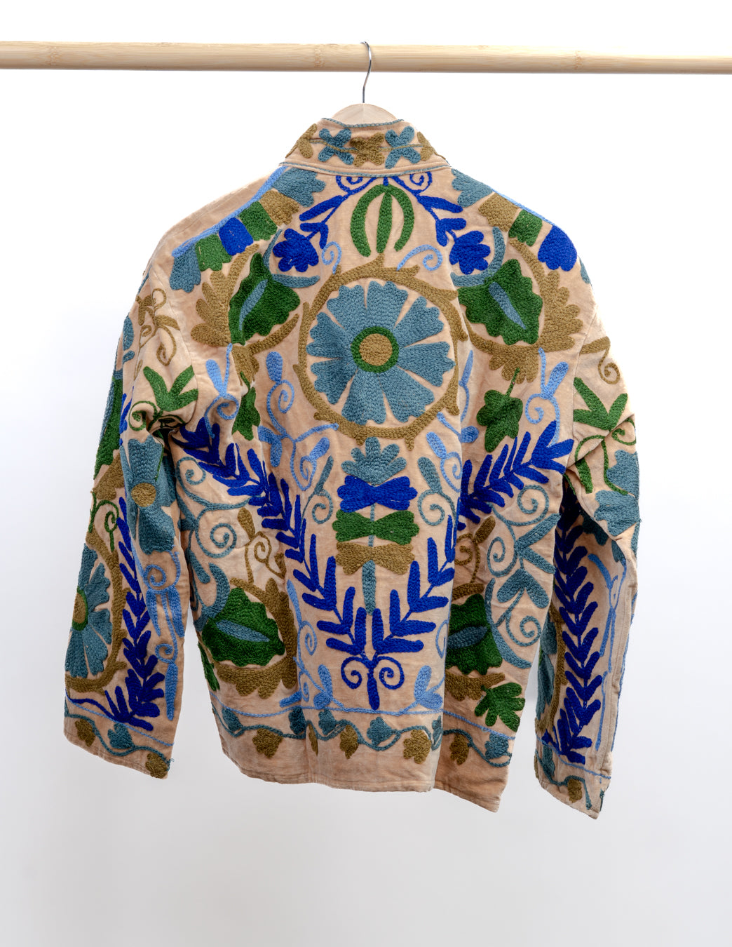 Jakke med broderi