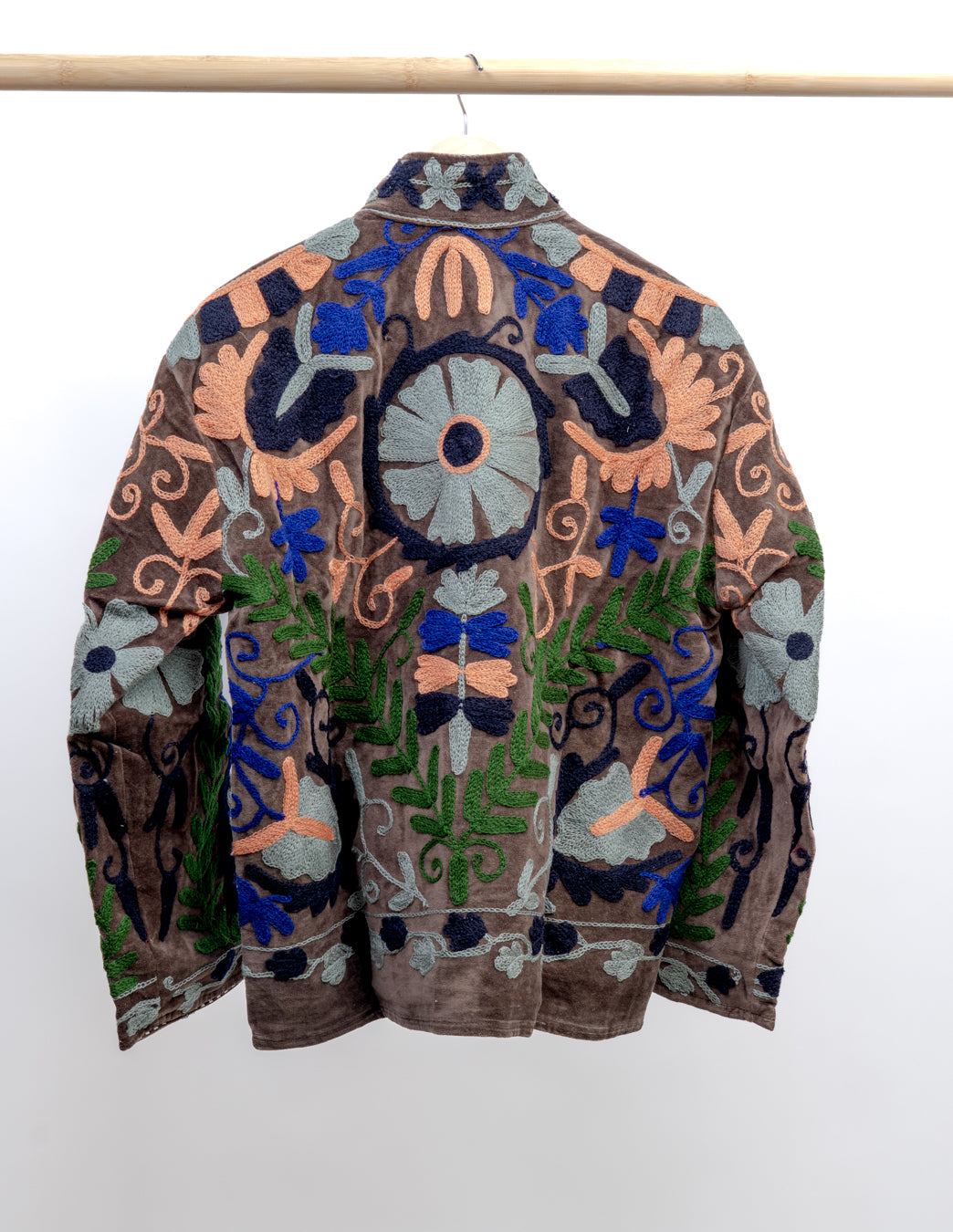 Jakke med broderi