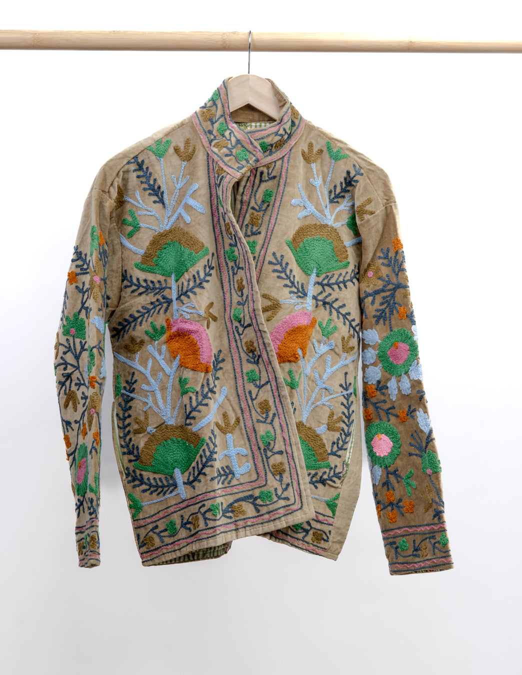 Jakke med broderi