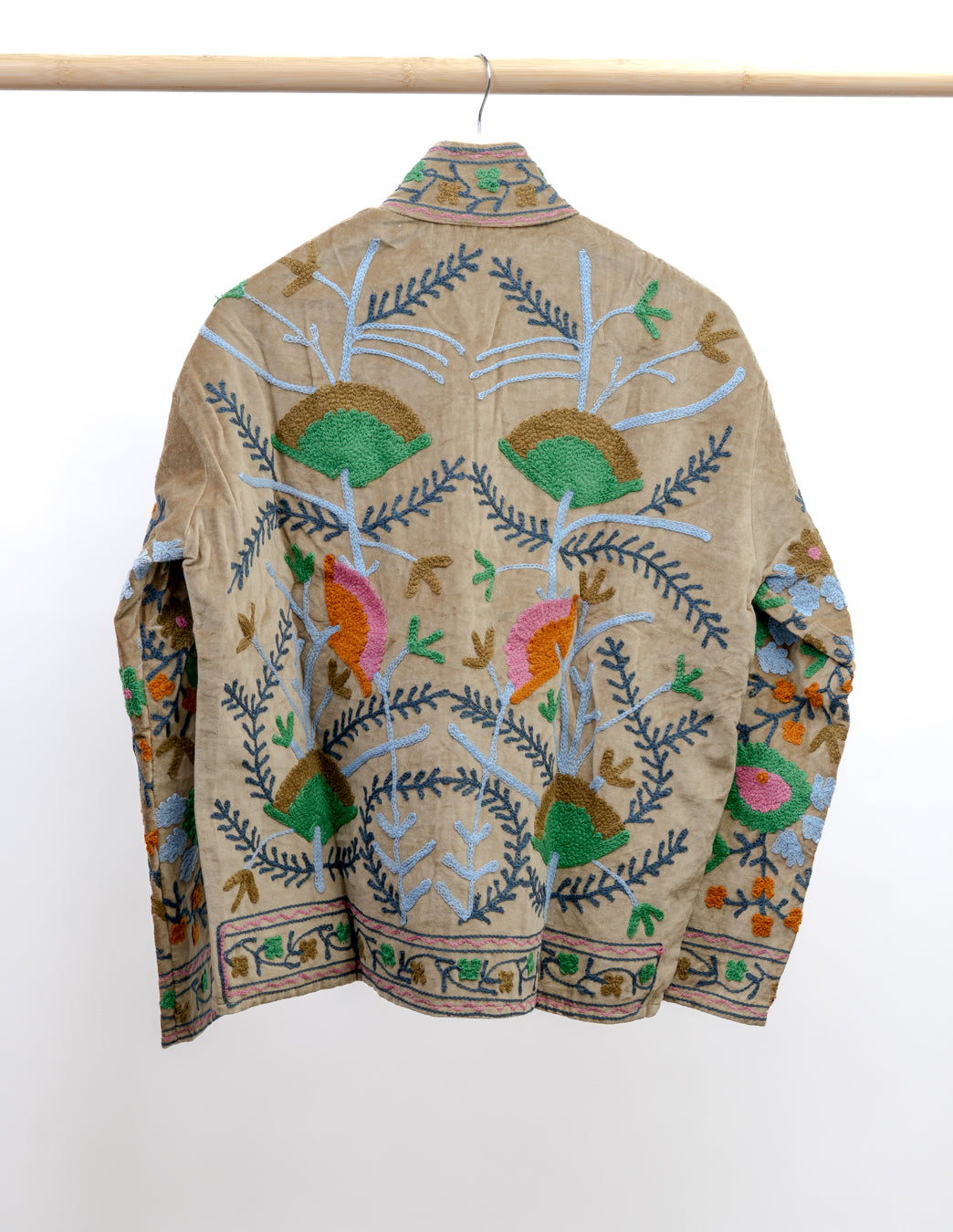 Jakke med broderi