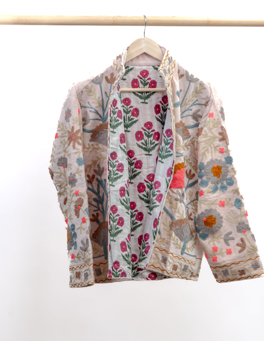Jakke med broderi