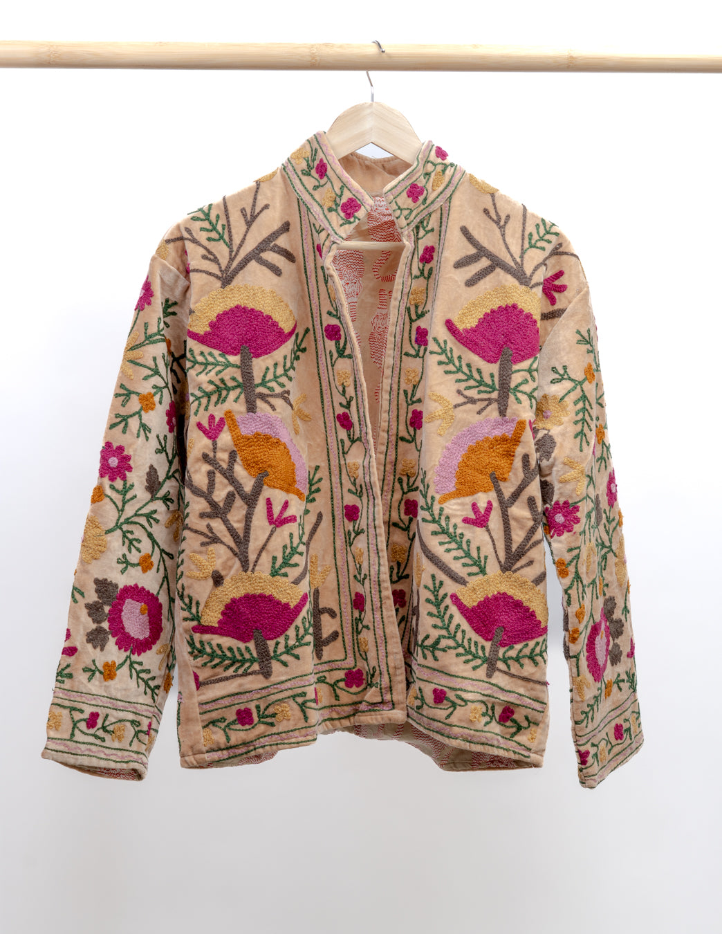 Jakke med broderi