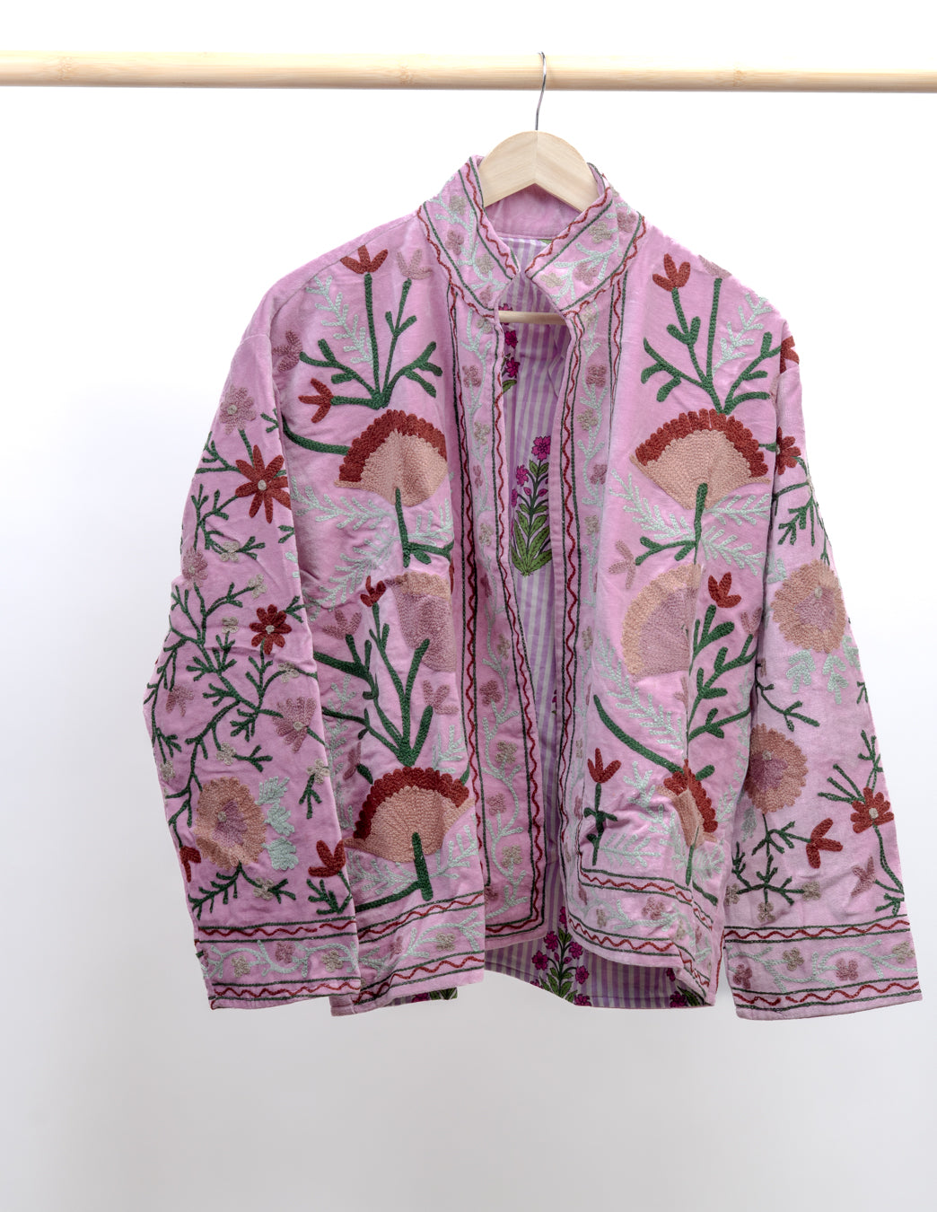 Jakke med broderi