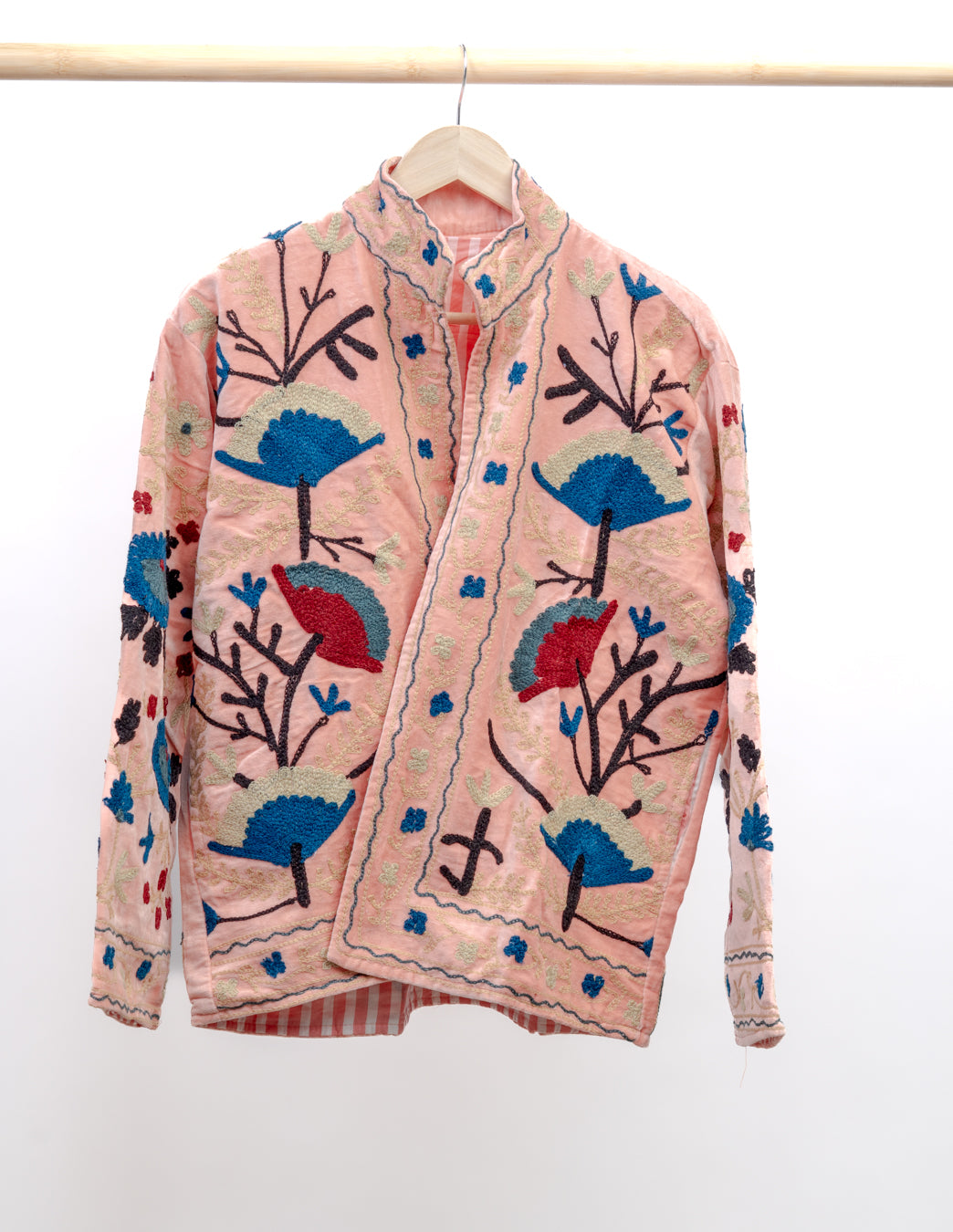 Jakke med broderi