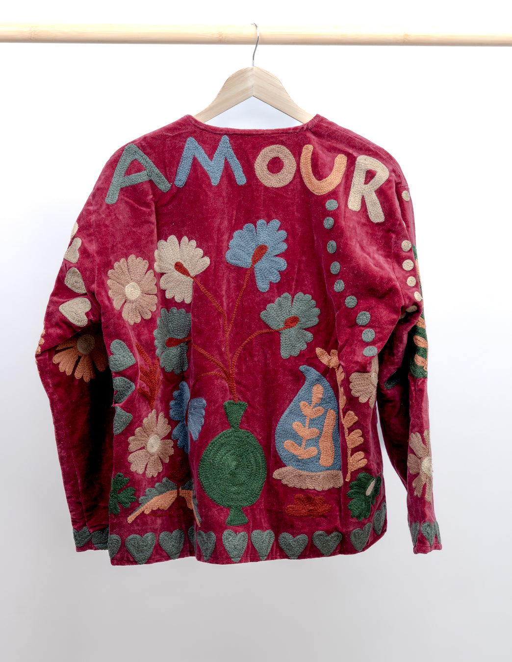 Jakke med broderi (V-neck)