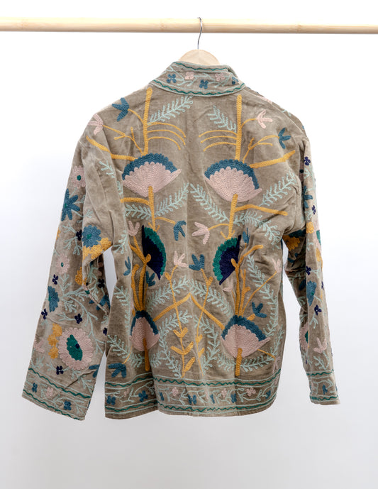 Jakke med broderi
