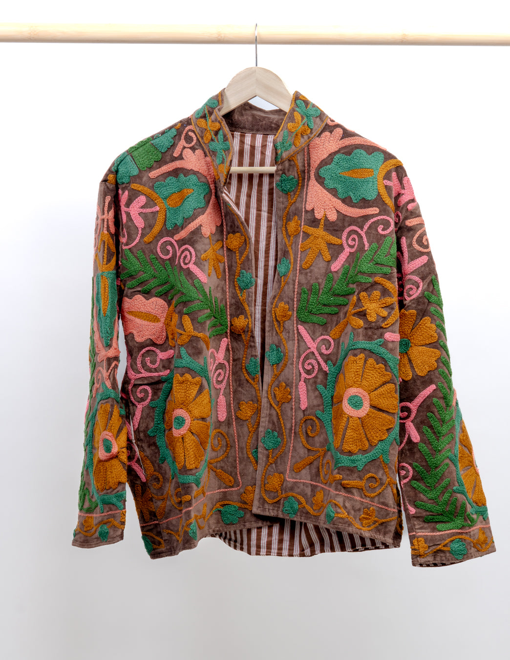 Jakke med broderi