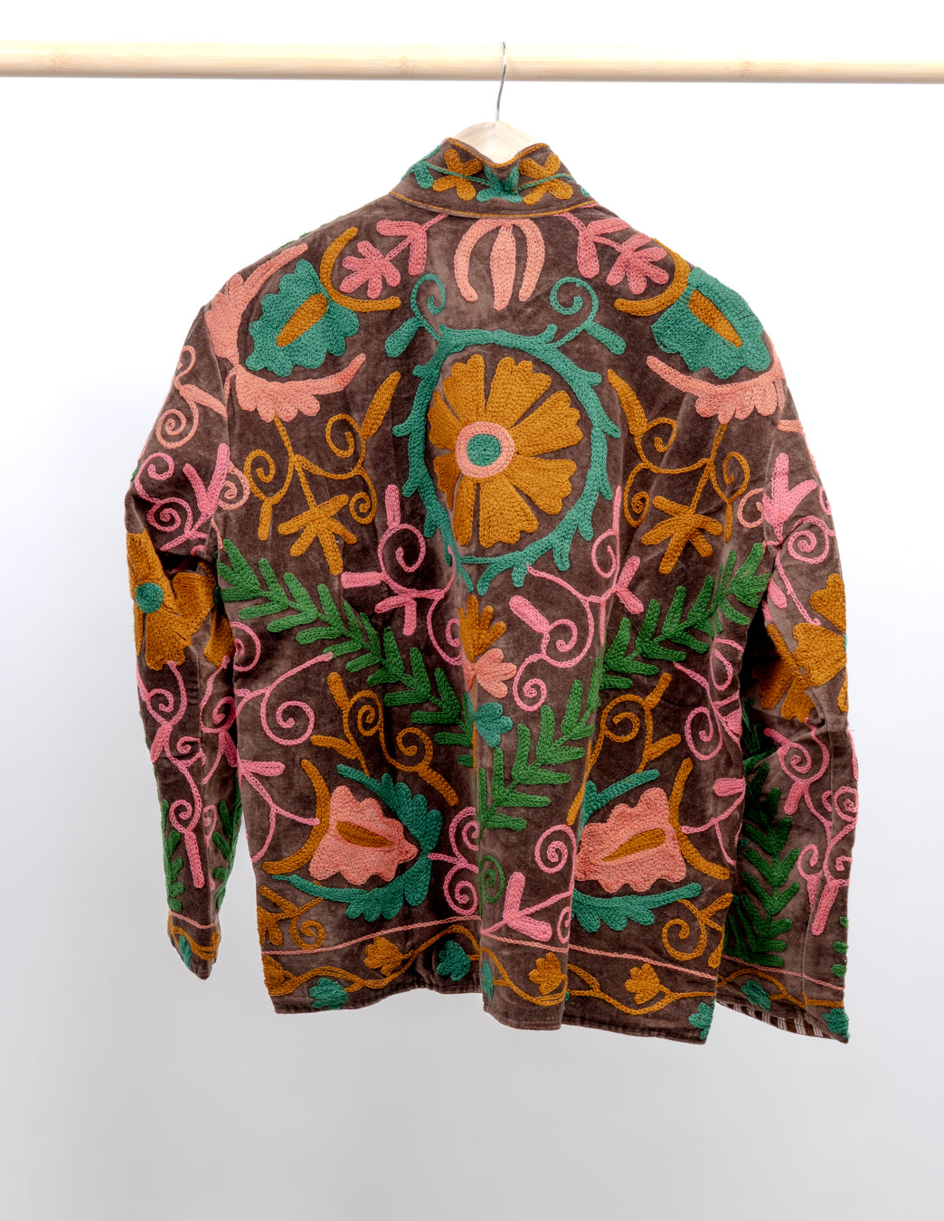 Jakke med broderi
