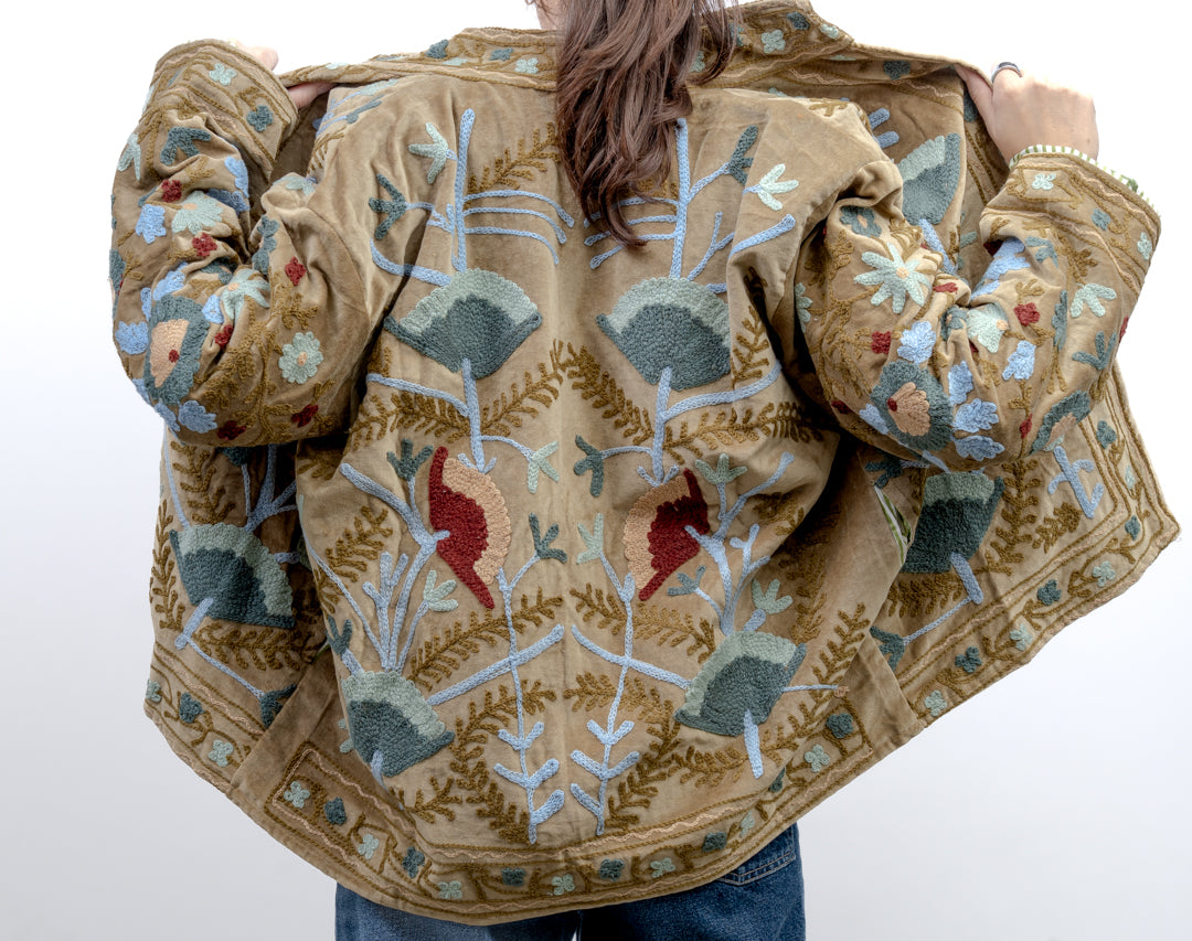 Jakke med broderi