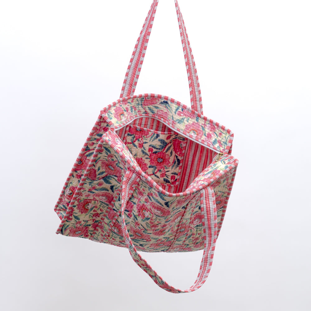 Quilted bag m/zip - floral