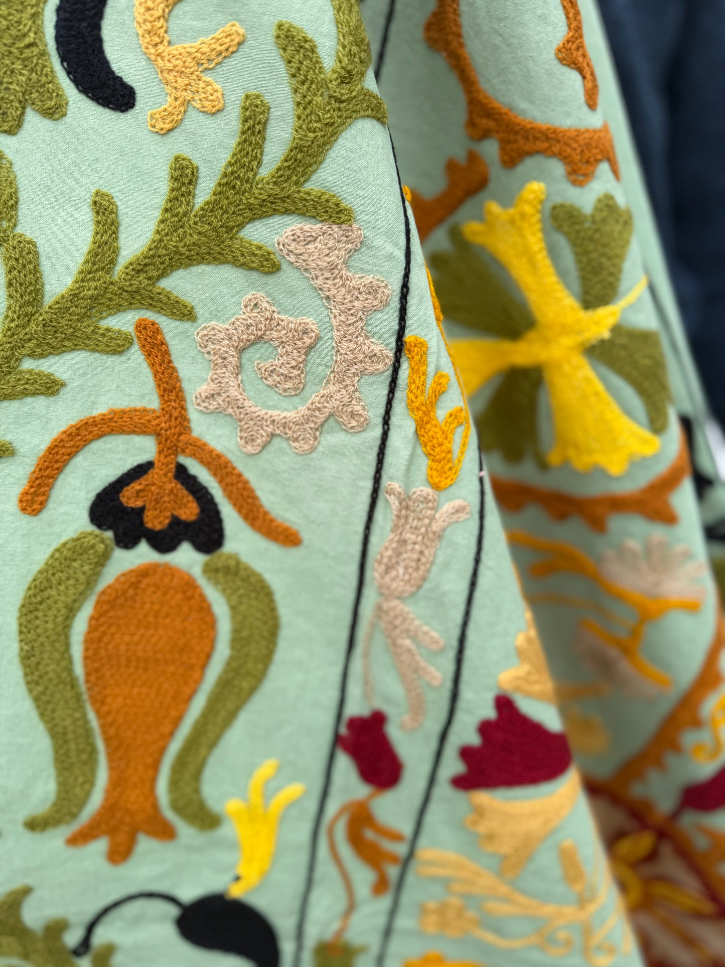 Suzani - brodert bomull