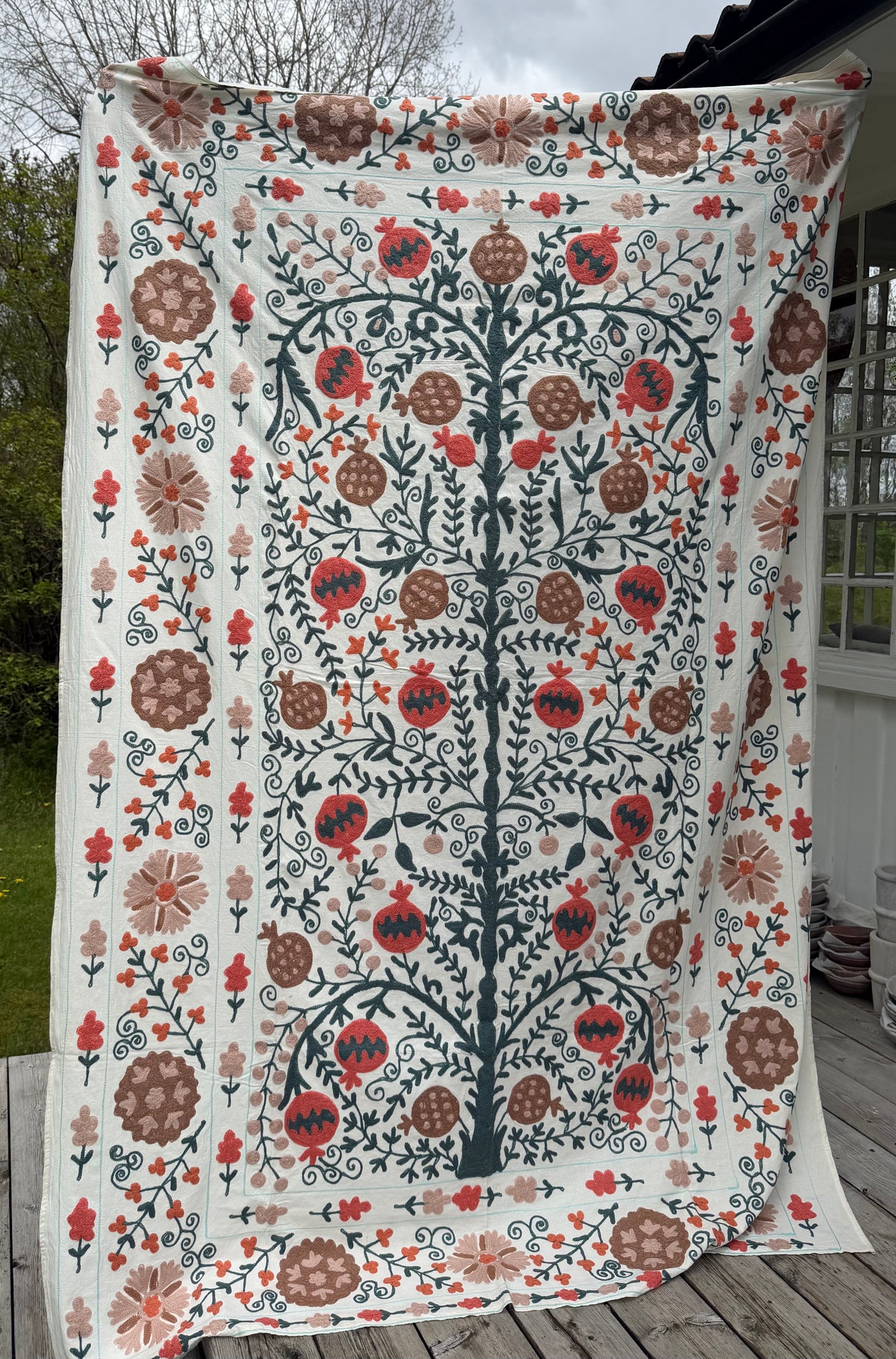 Suzani - brodert bomull
